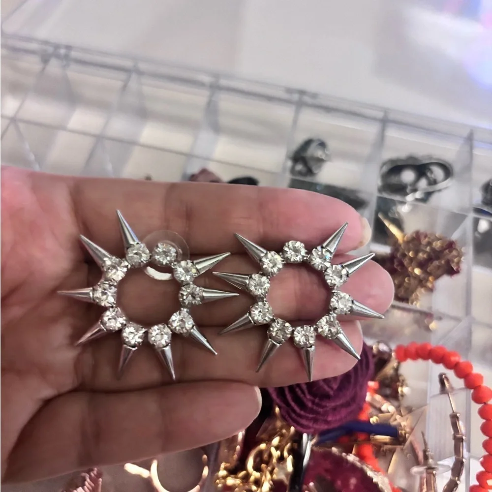 Silver Starburst Stud Earrings Elegant Geometric Design